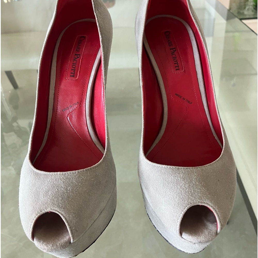 Cesare Paciotti Made In Italy. Dove grey Suede stiletto with platform. - Picture 2 of 8